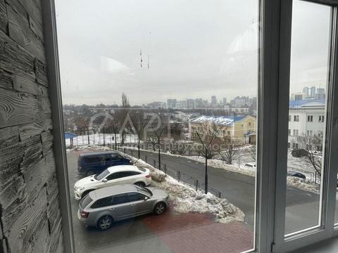 комерційна за адресою Київ, Фрометівська вул., 2 к18-Б