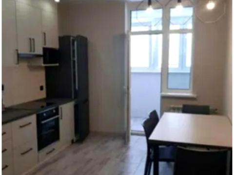 квартира за адресою Микільсько-Слобідська вул., 8