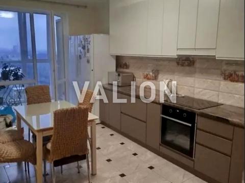 квартира за адресою Воскресенська вул., 18