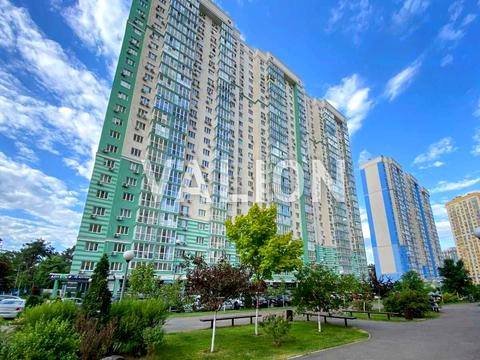 квартира за адресою Воскресенська вул., 18