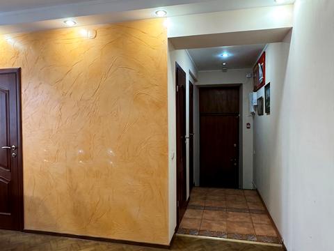 коммерческая по адресу Черновола ул., 20