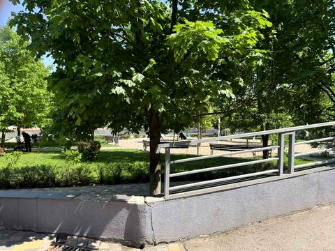 комерційна за адресою Трускавецька вул., 4-Б