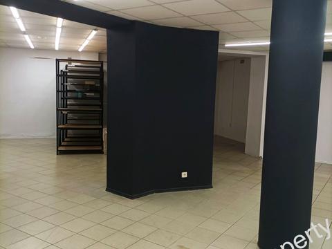комерційна за адресою Гетьмана Кирила Розумовського вул. (Миколи Краснова), 17