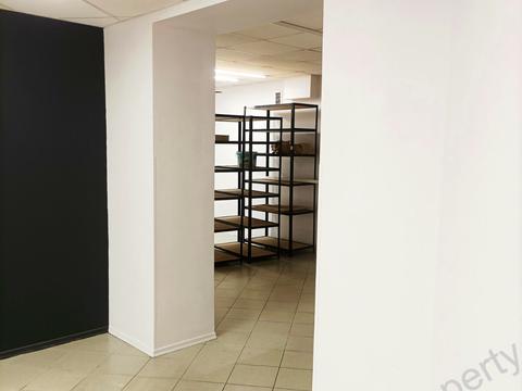 комерційна за адресою Гетьмана Кирила Розумовського вул. (Миколи Краснова), 17