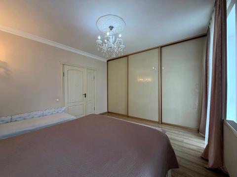 квартира за адресою Володимира Івасюка вул., 7