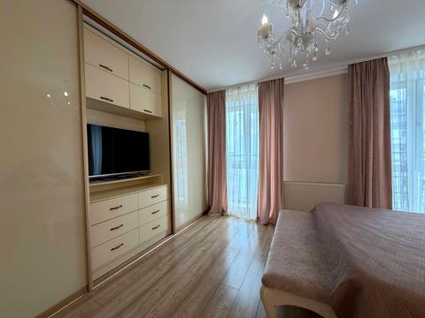 квартира за адресою Володимира Івасюка вул., 7
