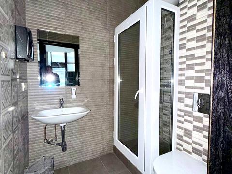 коммерческая по адресу Французский бульв., 13а