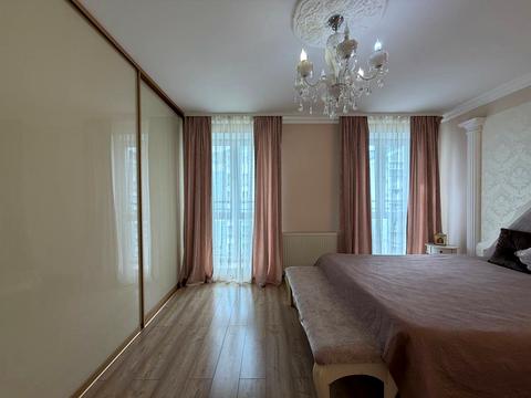 квартира за адресою Володимира Івасюка вул., 7