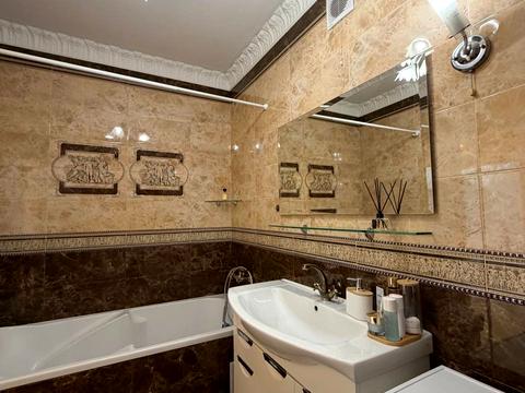 квартира за адресою Володимира Івасюка вул., 7