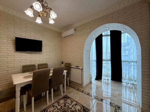 квартира за адресою Володимира Івасюка вул., 7