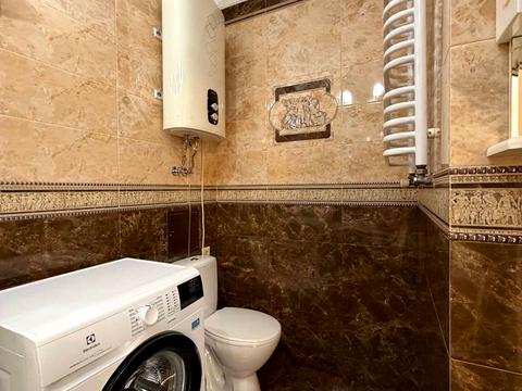 квартира за адресою Володимира Івасюка вул., 7