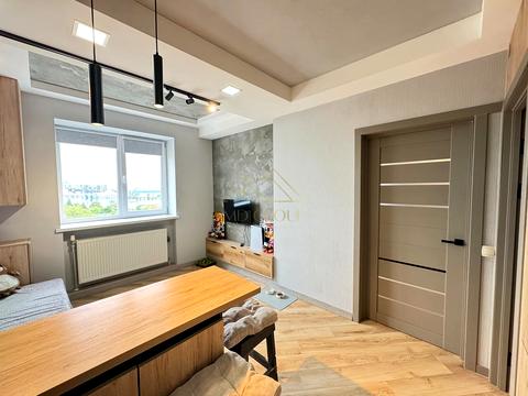 квартира за адресою Дмитра Коцюбайла вул., (Будинок)