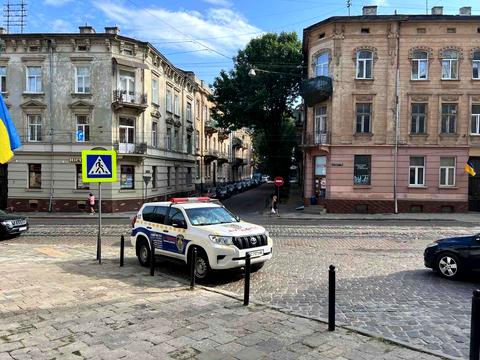 коммерческая по адресу Коцюбинского ул., 2