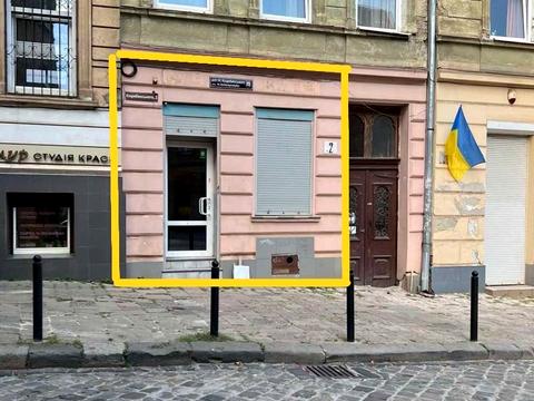 комерційна за адресою Михайла Коцюбинського вул., 2