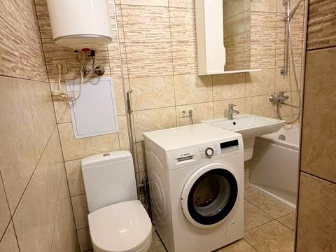 квартира за адресою Довженка вул., 7