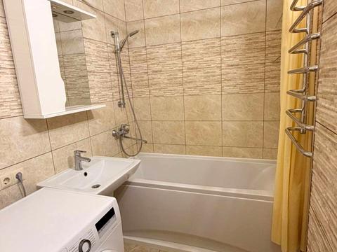 квартира за адресою Довженка вул., 7