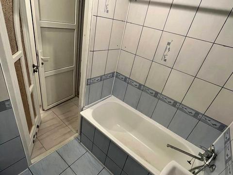 комерційна за адресою Ярослава Гашека вул., 17