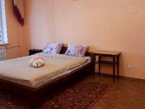 квартира за адресою Ревуцького вул., 7