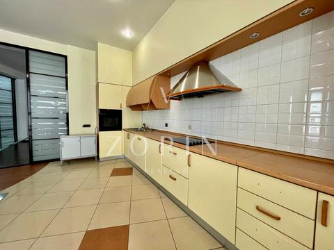коммерческая по адресу Харьковская ул., 8а
