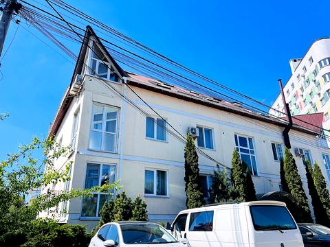 квартира за адресою Петра Дорошенка вул., 9