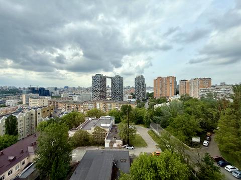 квартира за адресою Василя Тютюнника вул. (Анрі Барбюса), 16