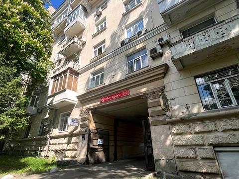 комерційна за адресою Обсерваторна вул., 8