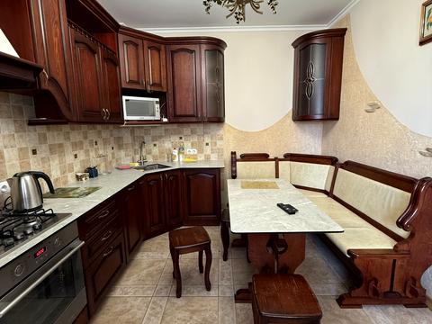 квартира по адресу Червоной Калины просп., 64