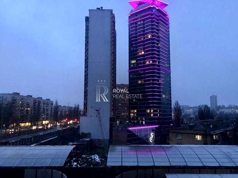 комерційна за адресою Лесі Українки бульв., 7-Б