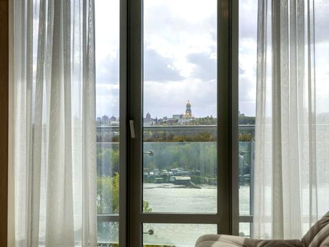 квартира за адресою Раїси Окіпної вул., 18