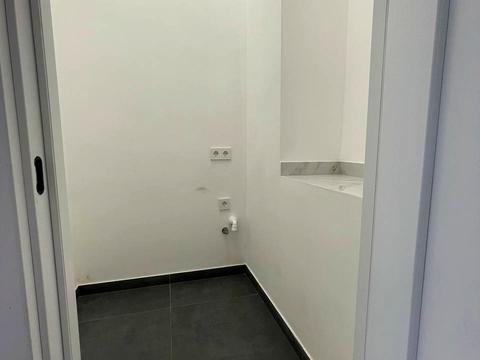 коммерческая по адресу Зализничная ул., 3