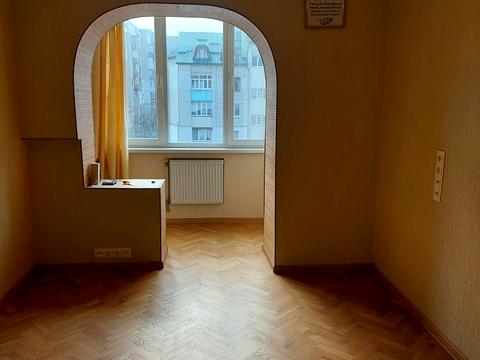 квартира за адресою Євгена Коновальця вул., 7/9