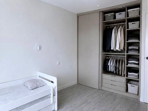 квартира за адресою Салютна вул., 2к6