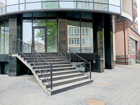 коммерческая по адресу Черновола ул., 9