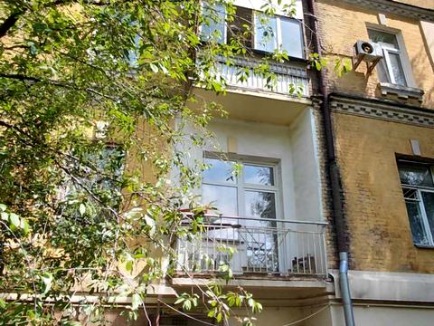 комерційна за адресою Саксаганського вул., 67