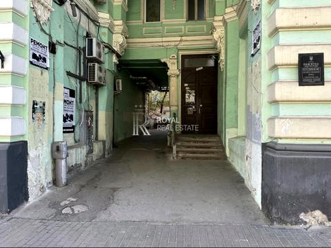 комерційна за адресою Велика Васильківська вул. (Червоноармійська), 28
