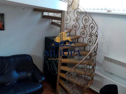 коммерческая по адресу Закарпатская ул., 1