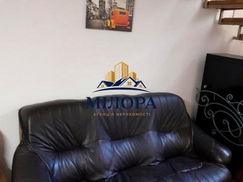 коммерческая по адресу Закарпатская ул., 1