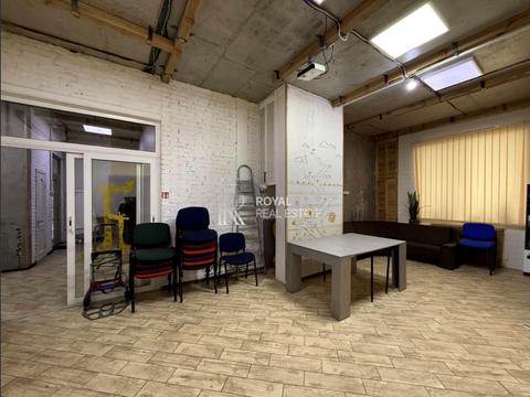 комерційна за адресою Патріарха Мстислава Скрипника вул., 40