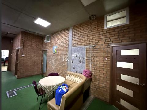 комерційна за адресою Патріарха Мстислава Скрипника вул., 40