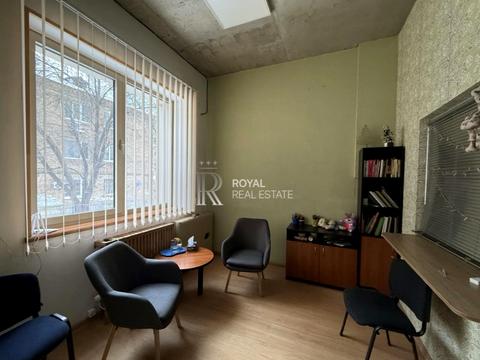 комерційна за адресою Патріарха Мстислава Скрипника вул., 40