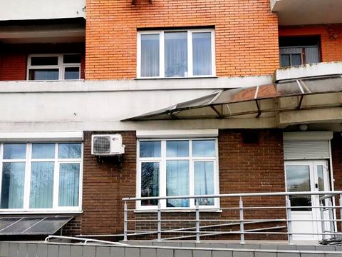 комерційна за адресою Аркадія Голуба вул. (Постишева), 1-В
