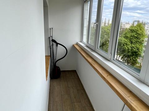 квартира по адресу Голосеевский просп. (40-летия Октября), 9