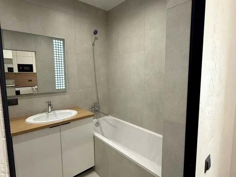 квартира за адресою Петра Дорошенка вул., (Будинок 2)