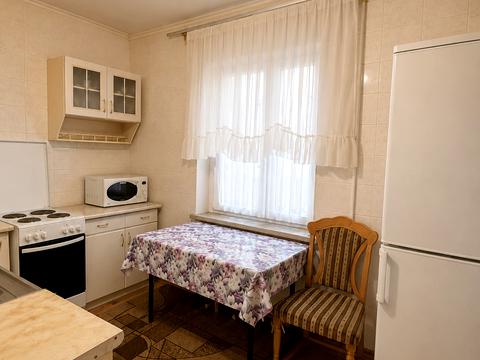 квартира за адресою Ревуцького вул., 44