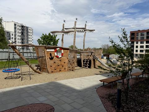 коммерческая по адресу Роксоланы ул., (Будинок 2)