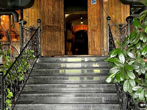 комерційна за адресою Павла Тичини просп., 2