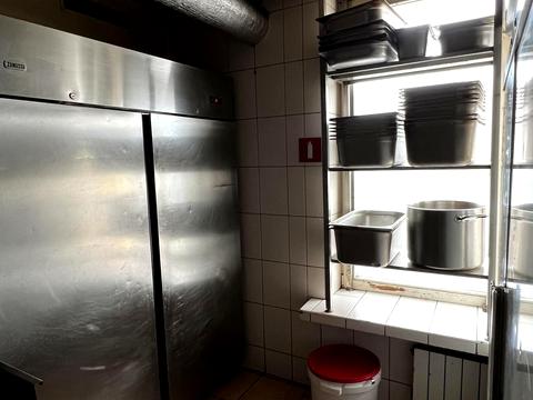 комерційна за адресою Павла Тичини просп., 2