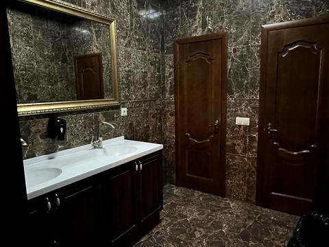 комерційна за адресою Павла Тичини просп., 2