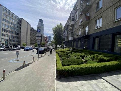 комерційна за адресою Кловський узвіз, 6