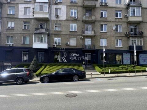 комерційна за адресою Кловський узвіз, 6